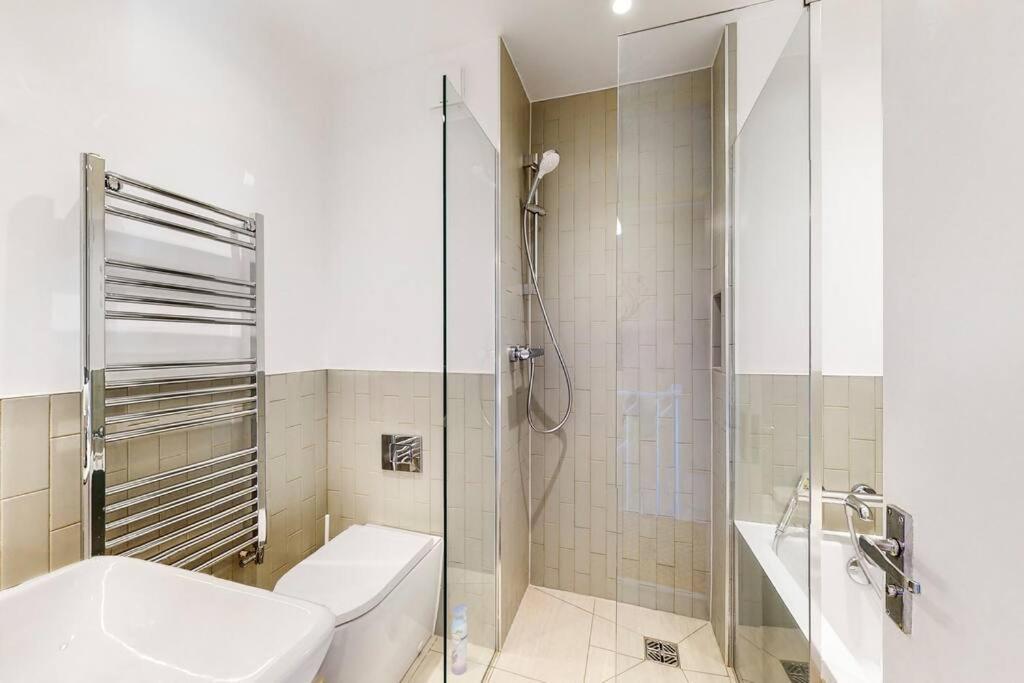 Charming 2-Bedroom Maisonette With Private Garden ロンドン エクステリア 写真